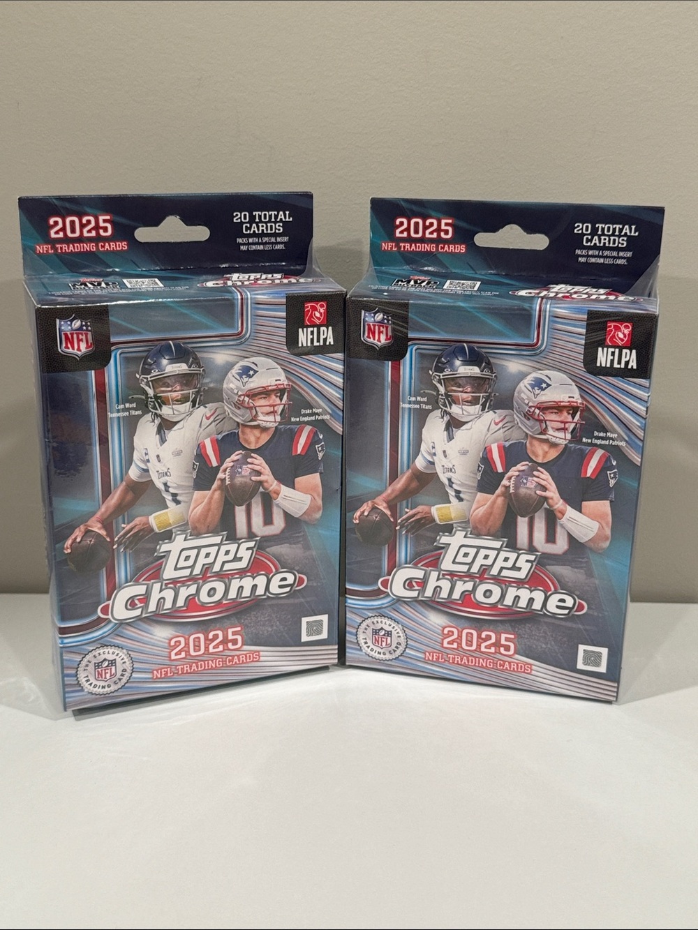 Topps Chrome 2025 NFL Hanger Box (Set of 2)